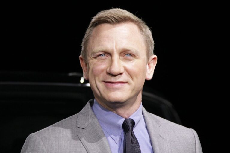 Daniel Craig net worth